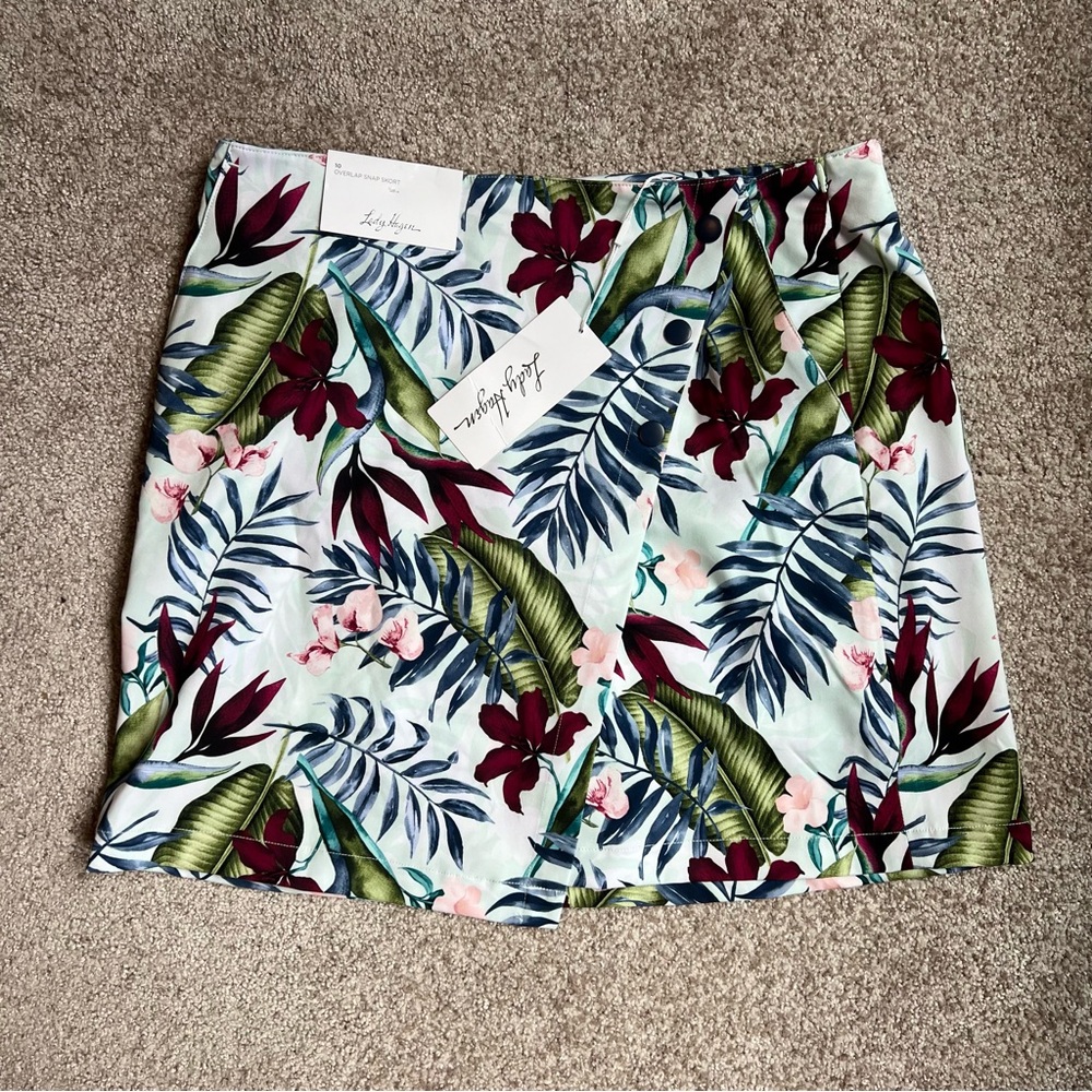 Walter Hagen Women's 16” Palm Overlap Golf Skort White Floral